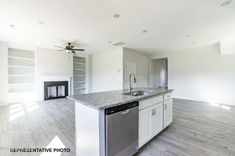 28 W Coulter Court Selma NC 27576