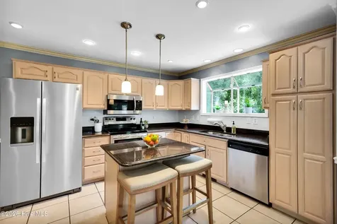 7004 Poplar Knoll Court Wilmington NC 28409