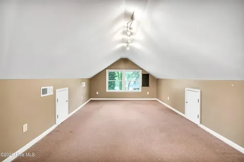 7004 Poplar Knoll Court Wilmington NC 28409