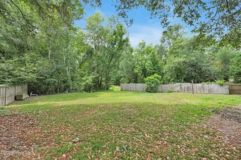 7004 Poplar Knoll Court Wilmington NC 28409