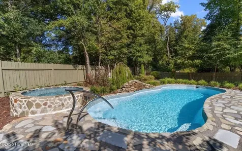 8825 Sawmill Creek Lane Wilmington NC 28411