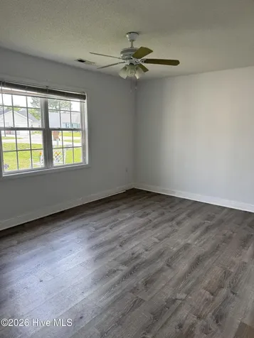 114 Charlton Road Hubert NC 28539