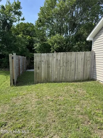 114 Charlton Road Hubert NC 28539