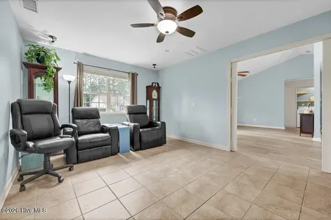 813 Autumn Leaves Court Wilmington NC 28411