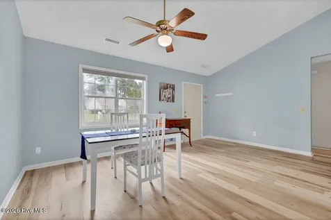 813 Autumn Leaves Court Wilmington NC 28411