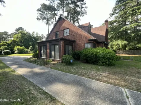 906 Carey Road Kinston NC 28501
