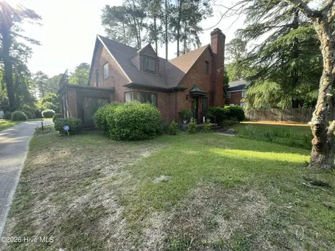 906 Carey Road Kinston NC 28501