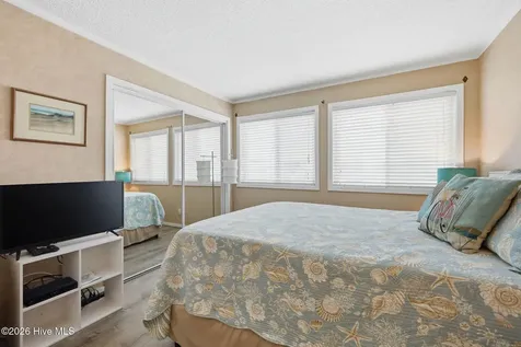 650 Salter Path Road Pine Knoll Shores NC 28512