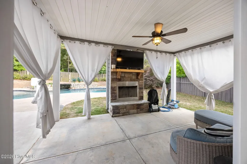 5768 Whispering Pines Way Evans GA 30809