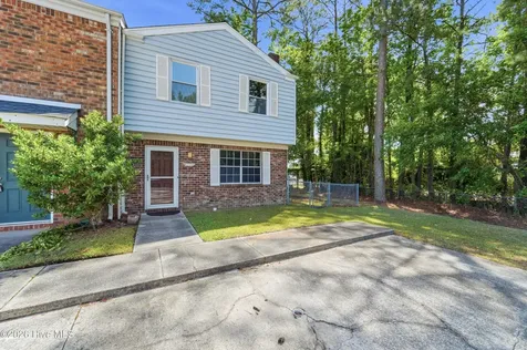 200 Myrtlewood Circle Jacksonville NC 28546