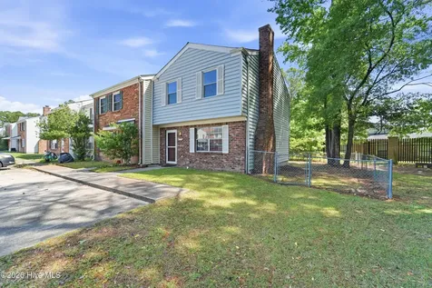 200 Myrtlewood Circle Jacksonville NC 28546