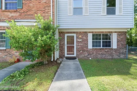 200 Myrtlewood Circle Jacksonville NC 28546
