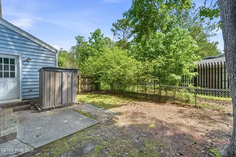 200 Myrtlewood Circle Jacksonville NC 28546