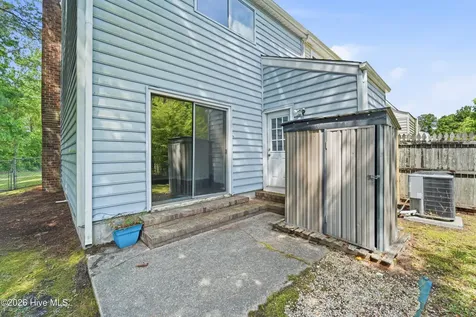 200 Myrtlewood Circle Jacksonville NC 28546