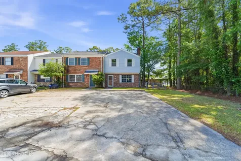 200 Myrtlewood Circle Jacksonville NC 28546