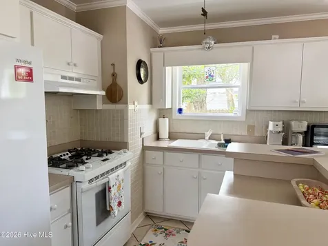 2807 Arendell Street Morehead City NC 28557