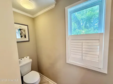 2807 Arendell Street Morehead City NC 28557