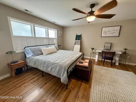 2807 Arendell Street Morehead City NC 28557
