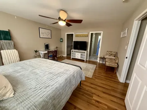 2807 Arendell Street Morehead City NC 28557