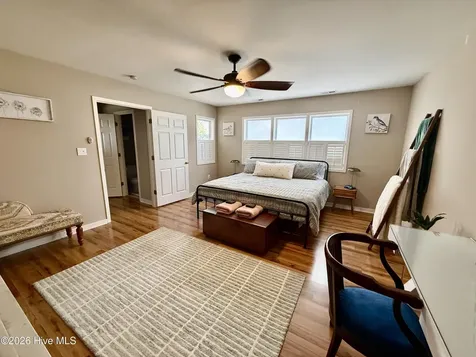 2807 Arendell Street Morehead City NC 28557