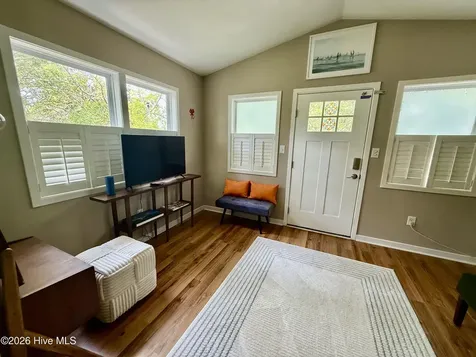 2807 Arendell Street Morehead City NC 28557