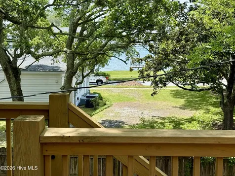 2807 Arendell Street Morehead City NC 28557