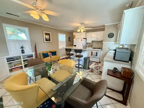 2807 Arendell Street Morehead City NC 28557