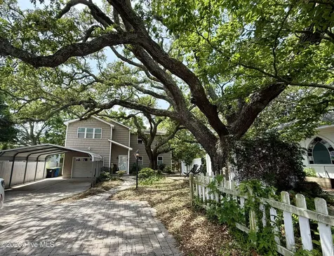 2807 Arendell Street Morehead City NC 28557