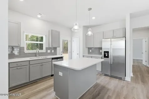 903 Red Sail Road New Bern NC 28560
