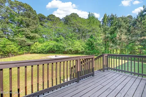 104 Pine Needle Drive Hubert NC 28539