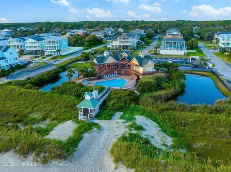 3759 Players Club Drive SE Southport NC 28461