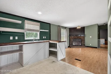 6954 Maple Road NW Ash NC 28420