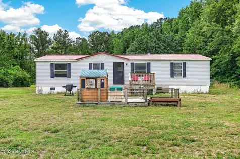 6954 Maple Road NW Ash NC 28420