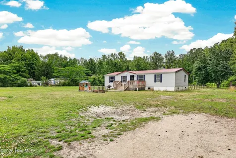 6954 Maple Road NW Ash NC 28420