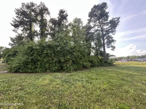 64142 S Near 1718 S Madison Street Whiteville NC 28472