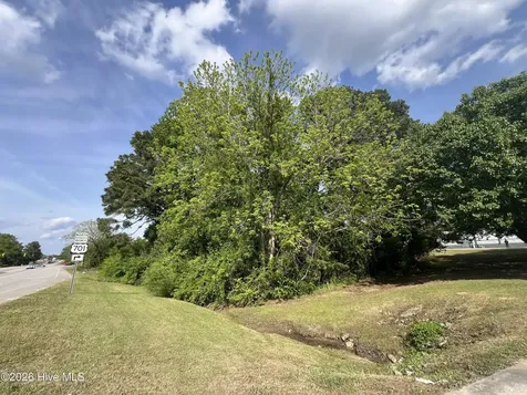 64142 S Near 1718 S Madison Street Whiteville NC 28472