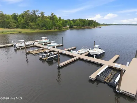 13009 Bending River Way Leland NC 28451