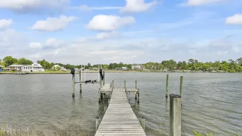 1037 Meridian Drive Sneads Ferry NC 28460