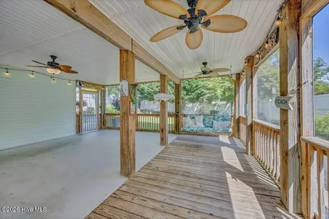 104 NE 8th Street Oak Island NC 28465