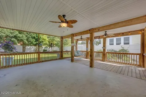 104 NE 8th Street Oak Island NC 28465