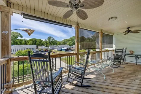 104 NE 8th Street Oak Island NC 28465