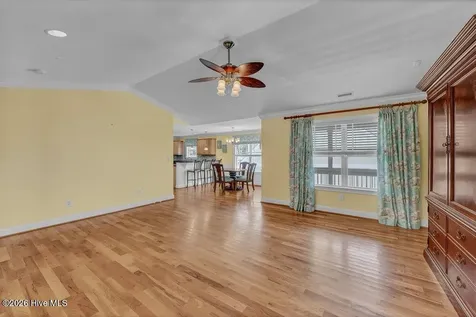 104 NE 8th Street Oak Island NC 28465