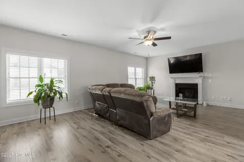 204 W Broughton Lane Rocky Point NC 28457