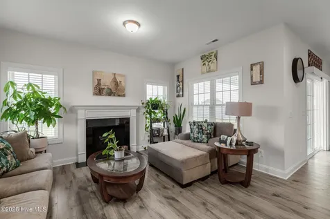 204 W Broughton Lane Rocky Point NC 28457