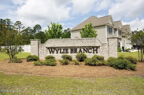 204 W Broughton Lane Rocky Point NC 28457