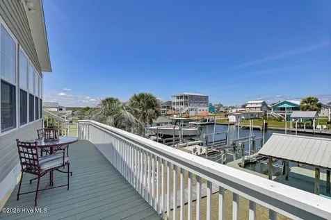 4090 4th Street Surf City NC 28445