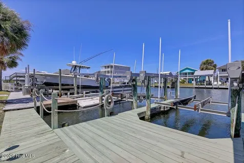 4090 4th Street Surf City NC 28445