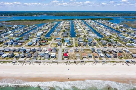 4090 4th Street Surf City NC 28445