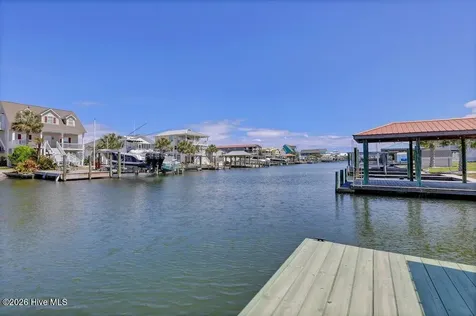 4090 4th Street Surf City NC 28445