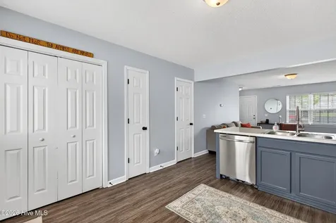 201 Lanieve Court Hubert NC 28539